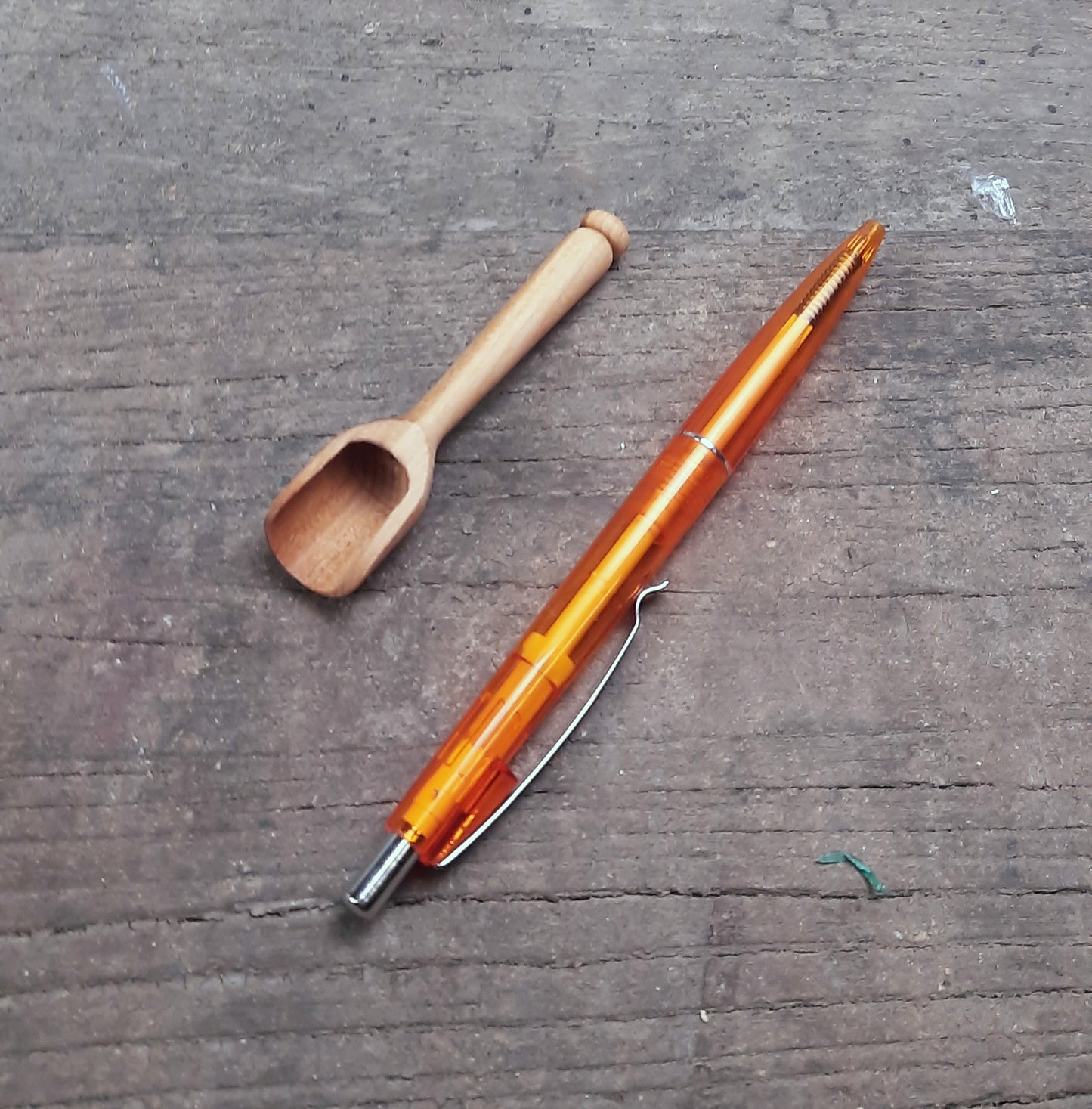 Schäufelchen mit Stielgriff, geölt aus Kirschholz 8,4 cm