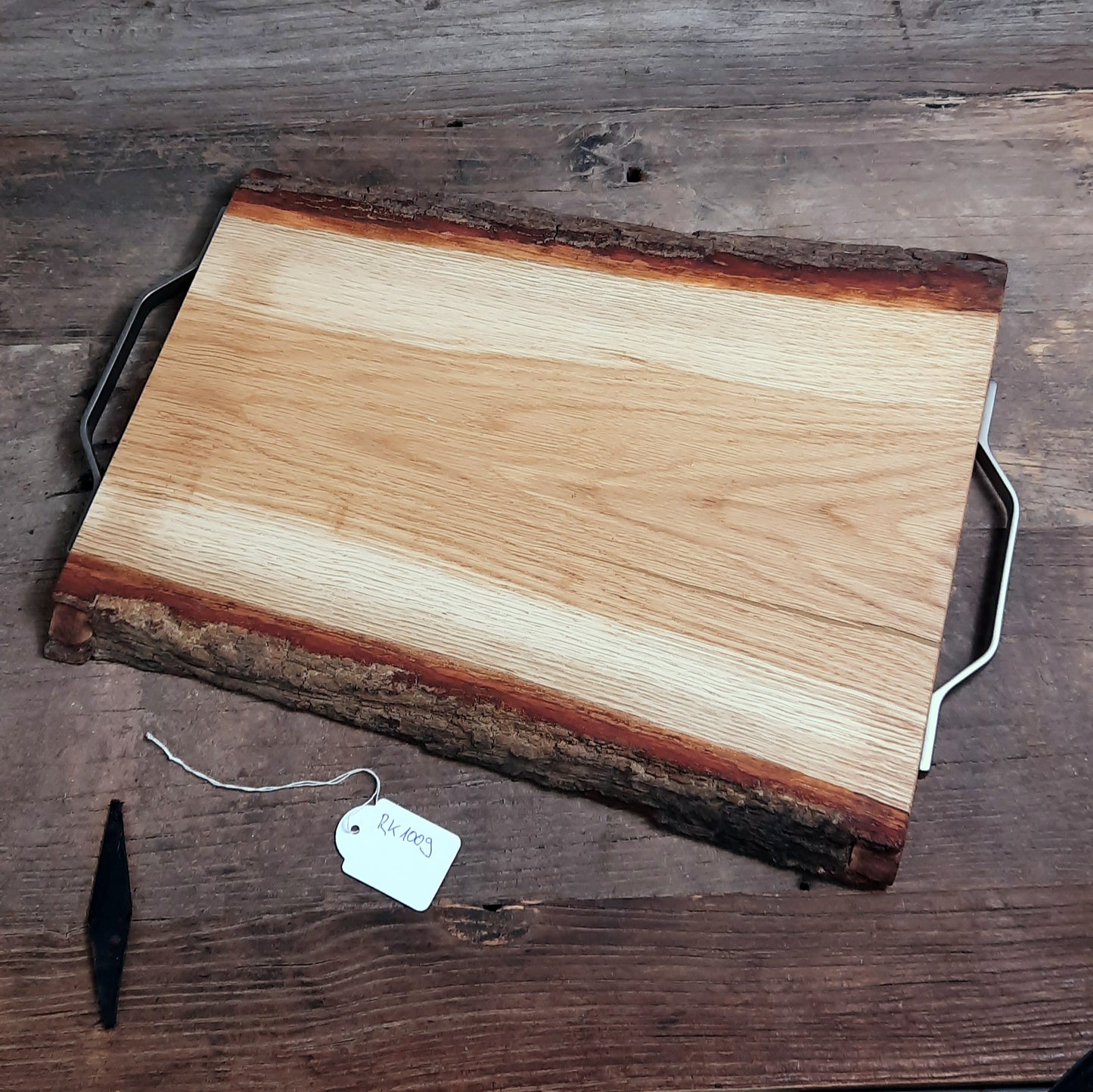 Servierbrett / Eiche mit Baumrinde