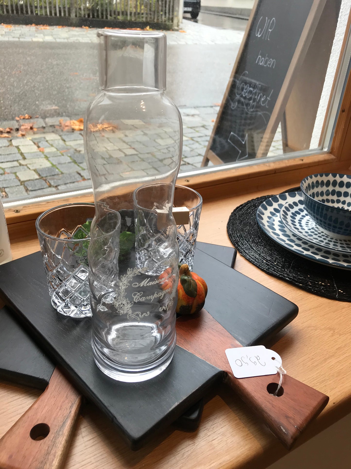 Glaskaraffe mit Glasdeckel